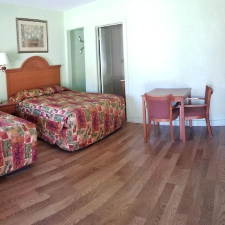 Budget Inn Magnolia 外观 照片